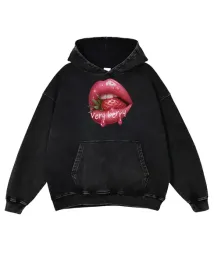 bluza-very-berry-oversize-sprana-usta-truskawka-zmyslowosc-czarny-l
