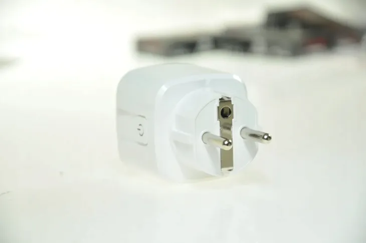 programator-czasowy-inteligentne-gniazdko-smart-wifi-tuya-timer-watomierz-kod-producenta-ekluczyki