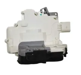 zamek-wewnetrzny-drzwi-audi-a3-8p-03-31