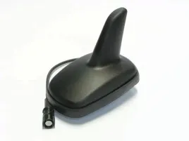 antena-samochodowa-dachowa-shark-wtyk-raku-2-wzmacniacz
