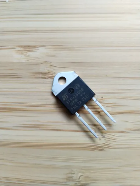 triak-bta41-800b-40a-800v-to-247-smd-nie