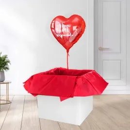 balon-z-helem-w-pudelku-i-liscik-dla-mamy