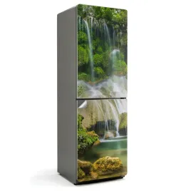 fototapeta-okleina-samoprzylepna-na-lodowke-wodospad-wsrod-roslinnosci