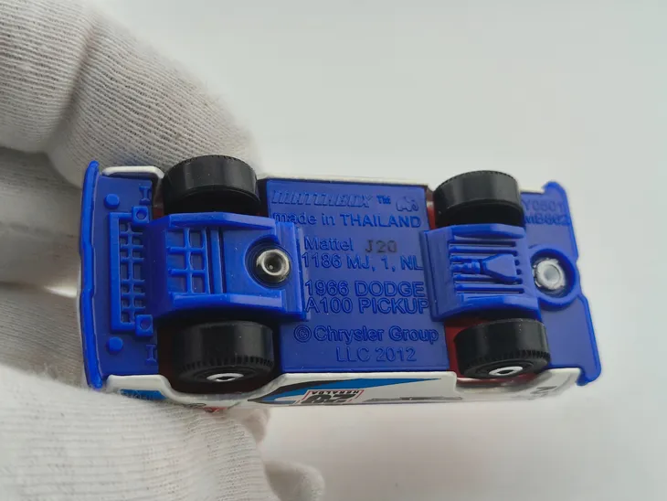 matchbox-1966-dodge-a100-pickup-marka-matchbox