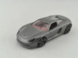 hot-wheels-porsche-carrera-gt