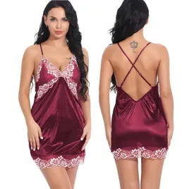 bielizna-damska-satynowy-komplet-sexy-koronka-koszulka-nocna-halka-stringi