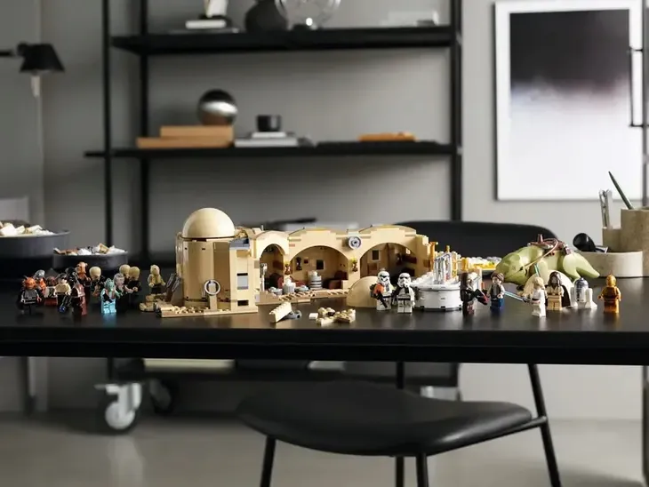 lego-star-wars-75290-kantyna-mos-eisley-minimalny-wiek-dziecka-18