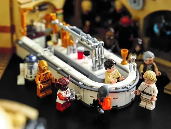 lego-star-wars-75290-kantyna-mos-eisley-stan-nowy-material-plastik