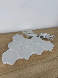 lampka-hexagon-led-dekoracja-scienna-plaster-miodu-rgb-pilot-muzyka-8szt