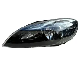 volvo-v40-v40cc-lewy-reflektor-lampa-przod-h7-halogen-oe