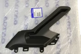 volvo-v60-ii-lewa-prowadnica-szyna-polki-rolety-bagaznika-oe-31462680