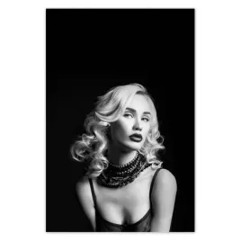baner-80x120-kobieta-w-czerni-i-bieli