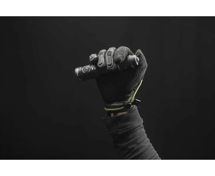 latarka-armytek-dobermann-pro-max-3000-lm-2w1