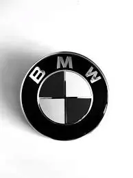emblemat-znaczek-logo-czarno-bialy-bmw-82mm-e30-e34-e38-e46-e53-e83-e60