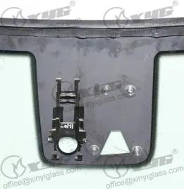 szyba-czolowa-cadillac-xt4-2018-kamera-sensor