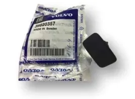 volvo-v60-xc60-spinka-podsufitki-czarna-srodkowa-39820357-oe