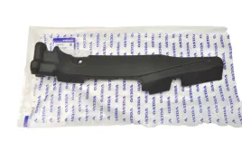 volvo-s60-v60-poziome-wygluszenie-lewego-blotnika-31391775
