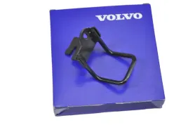 volvo-xc40-zamek-rygiel-uchwyt-maski-zabezpieczeni