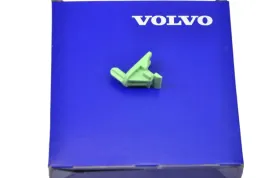 volvo-s60-v60-uchwyt-klips-mocowanie-blotnika-oe