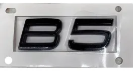 volvo-s60-iii-emblemat-b5-czarny-black-edition