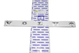 volvo-s60-emblemat-na-tylna-klape-30796589-oe