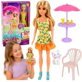 lalka-anlily-w-zoltej-sukience-z-kotek-meble-ogrodowe-parasol-akcesoria-lea