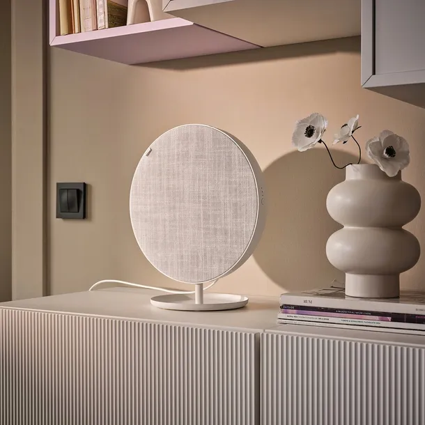 glosnik-bluetooth-29-cm-bialy-montaz-scienny-stojak-zasilanie-sieciowe