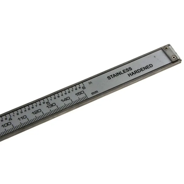 suwmiarka-cyfrowa-150-mm-stan-nowy-dokladnosc-pomiaru-0-02-mm
