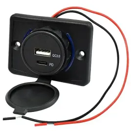 ladowarka-samochodowa-usb-a-i-usb-c-34a-12v-24v-z-zaslepka-do-auta