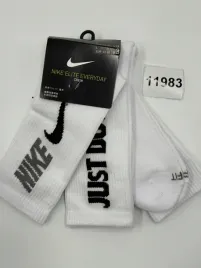 dlugie-skarpety-biale-nike-rozmiar-42-46-trzy-pary-11983-w14