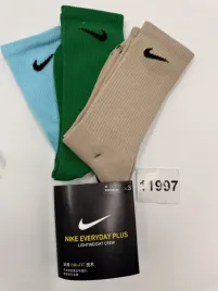 kolorowe-dlugie-skarpery-nike-rozmiar-38-42-trzy-pary-11997-w15