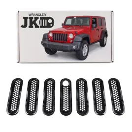 jeep-wrangler-jk-2007-2018-wkladki-grilla-czarne-abs-z-otworem-pod-zamek