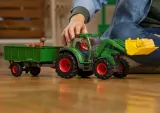 traktor-z-przyczepa-wiek-dziecka-3-lata