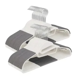 zestaw-50-szt-wieszakow-na-ubrania-gumowanych-bialo-szare-relaxdays
