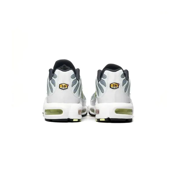 air-max-kod-producenta-hv6227001-rozmiar-44