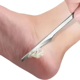 skrobak-scinak-nozyk-do-stop-do-zrogowacialego-naskorka-pedicure-do-piet