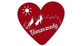 wycinana-naklejka-bieszczady-serce-gory-las-bordowa-j-and-a