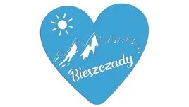 wycinana-naklejka-bieszczady-serce-gory-las-blekitna-j-and-a