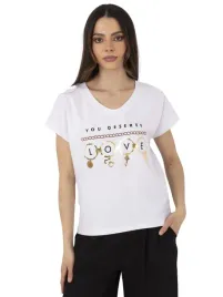 klasyczny-t-shirt-damski-z-wyhaftowanym-napisem