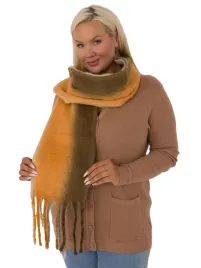 szalik-damski-z-cieplej-dzianiny-z-fredzlami-zimowy