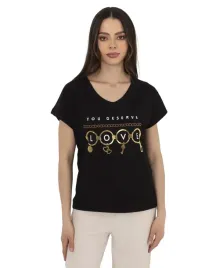 klasyczny-t-shirt-damski-z-wyhaftowanym-napisem