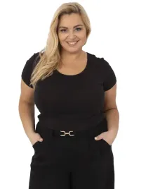 gladki-klasyczny-t-shirt-damski-dopasowany-plus-size