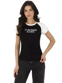 t-shirt-damski-bawelniany-z-kontrastowymi-rekawami-prazkowany