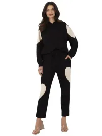 spodnie-proste-wysokie-bluza-z-kapturem-komplet-casualowy