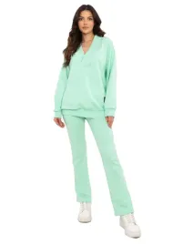 bluza-z-dekoltem-w-serek-spodnie-damskie-komplet-bawelniany