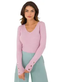 sweter-klasyczny-dopasowany-damski-z-dekoltem-w-serek