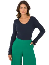 sweter-klasyczny-dopasowany-damski-z-dekoltem-w-serek