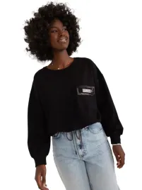 bluzka-damska-krotka-oversize-z-kieszenia-i-dzetami