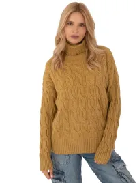 sweter-golf-damski-o-kroju-oversize-w-warkocze