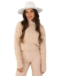 sweter-golf-damski-o-kroju-oversize-w-warkocze